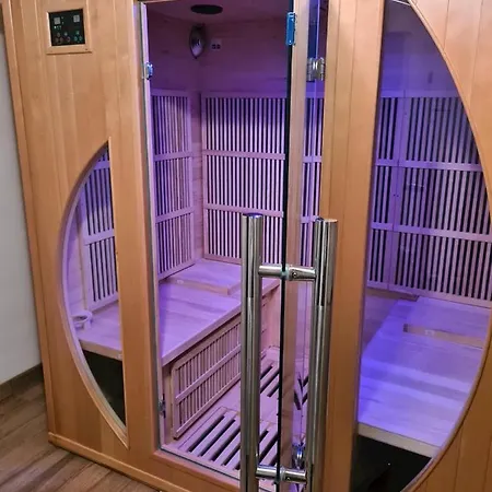 Pod Velkou Racou Lodge *